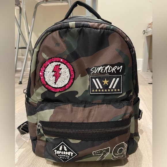 Superdry Green Camouflage Backpack with Patches, SuperDry Midi Backpack main image 4